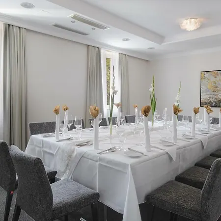 Sympathie-hotel Fuerstenhof فندق باد كروزناش