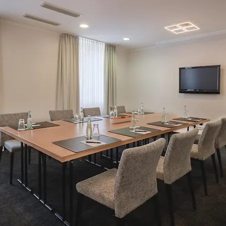 Sympathie-hotel Fuerstenhof 4* باد كروزناش